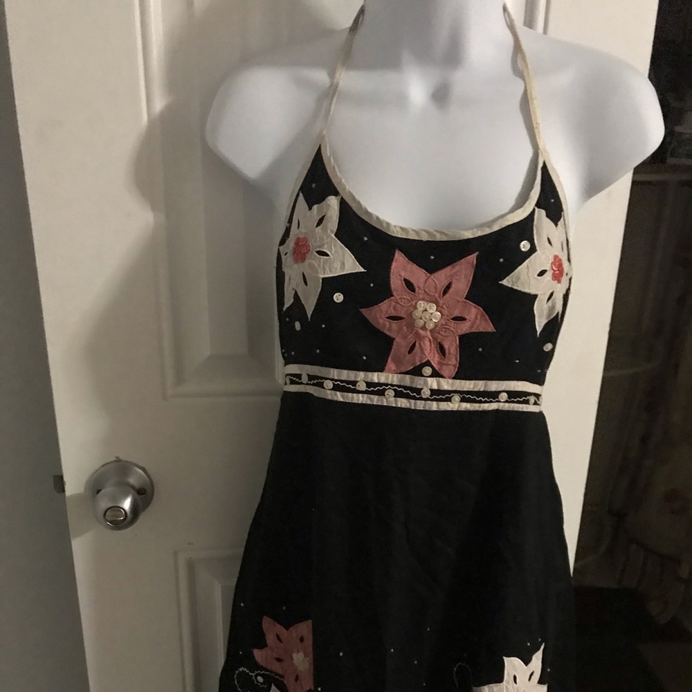 Flower buttons and beads tie back neck and waist